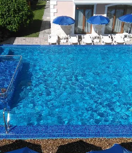 Guest house Aristokrat 2*